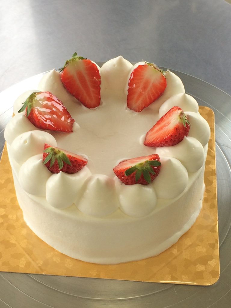 シンプルな誕生日ケーキ☆